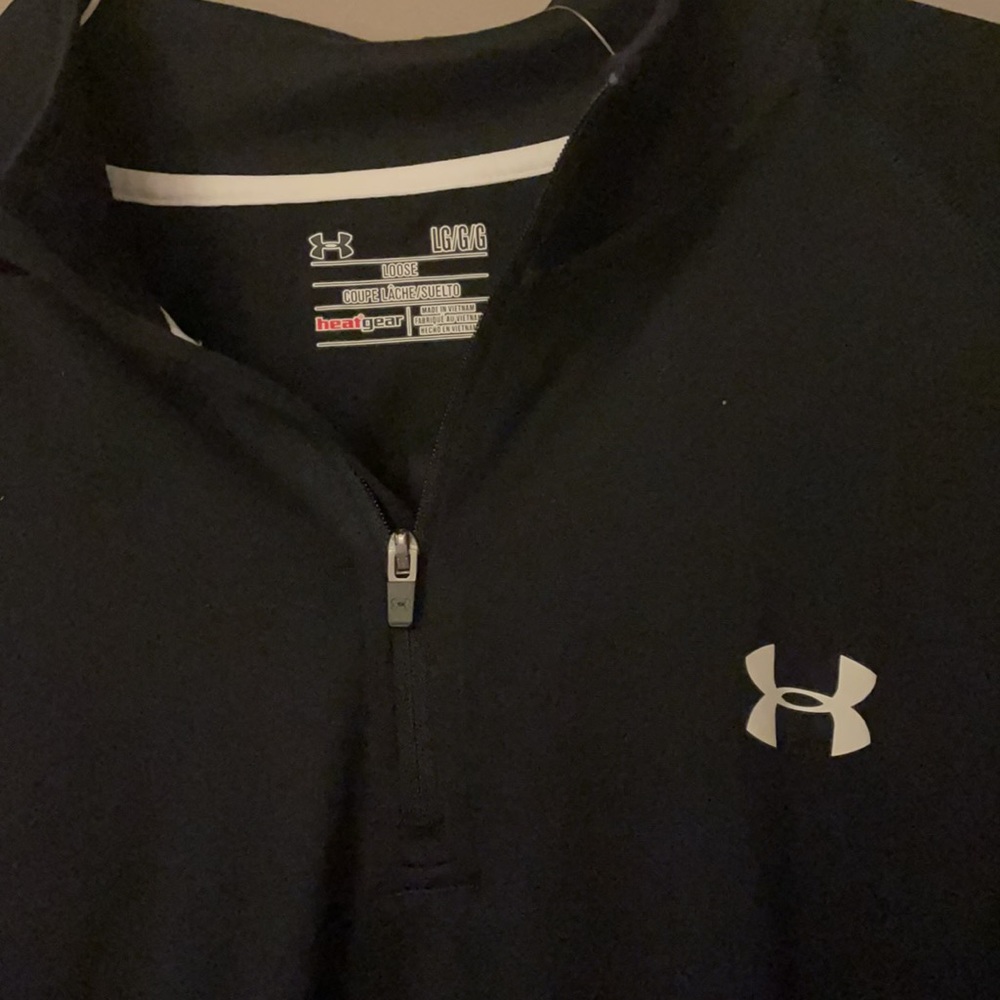 Under Armor Pullover Men’s Size L